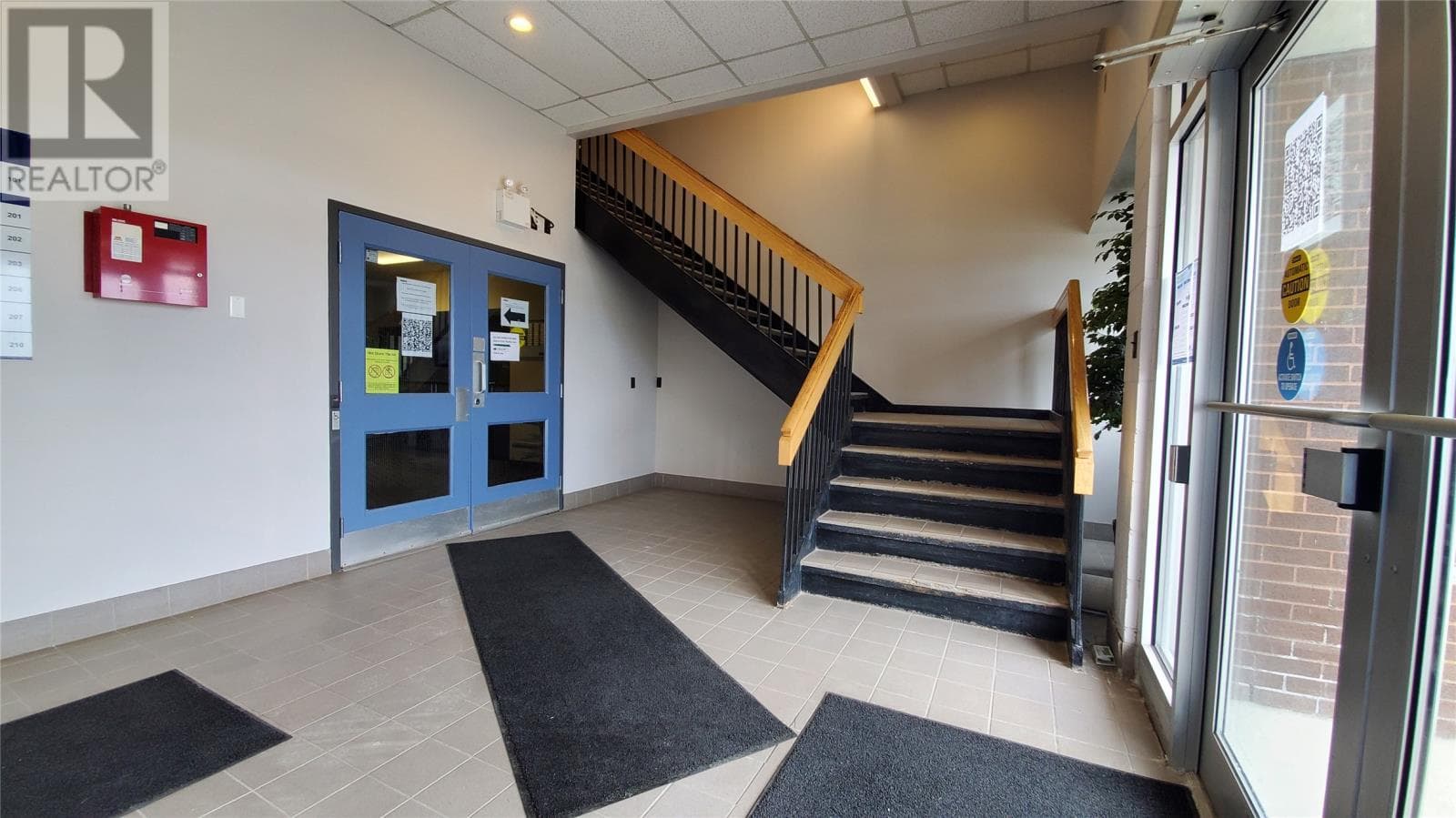 Unit 207 - 90 O'Leary Avenue thumbnail 4