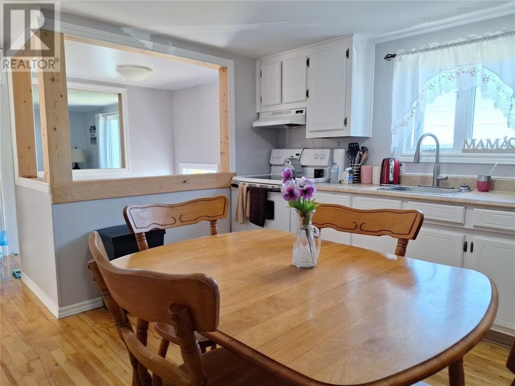 688 Oceanview Drive thumbnail 19