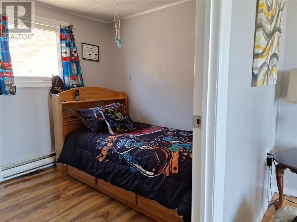 688 Oceanview Drive thumbnail 9