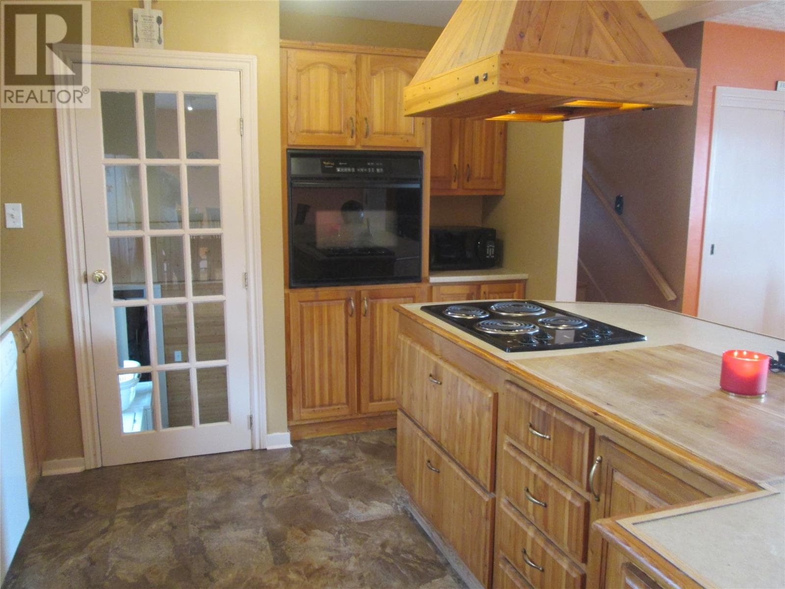 160 Goodyear Avenue thumbnail 10