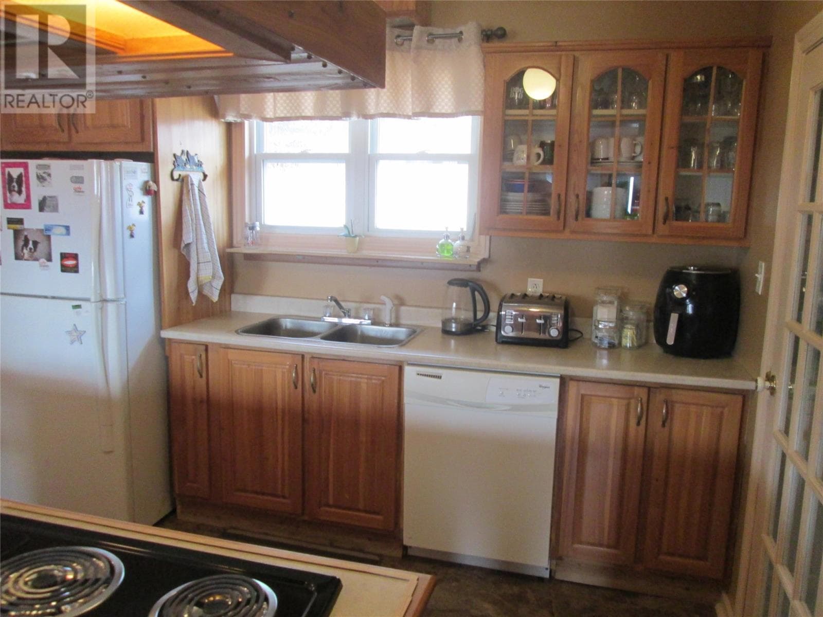 160 Goodyear Avenue thumbnail 11
