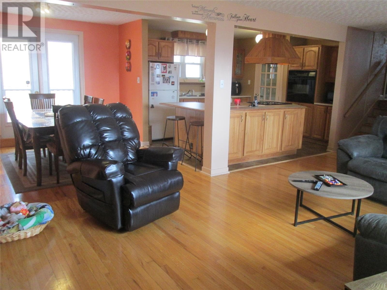 160 Goodyear Avenue thumbnail 13