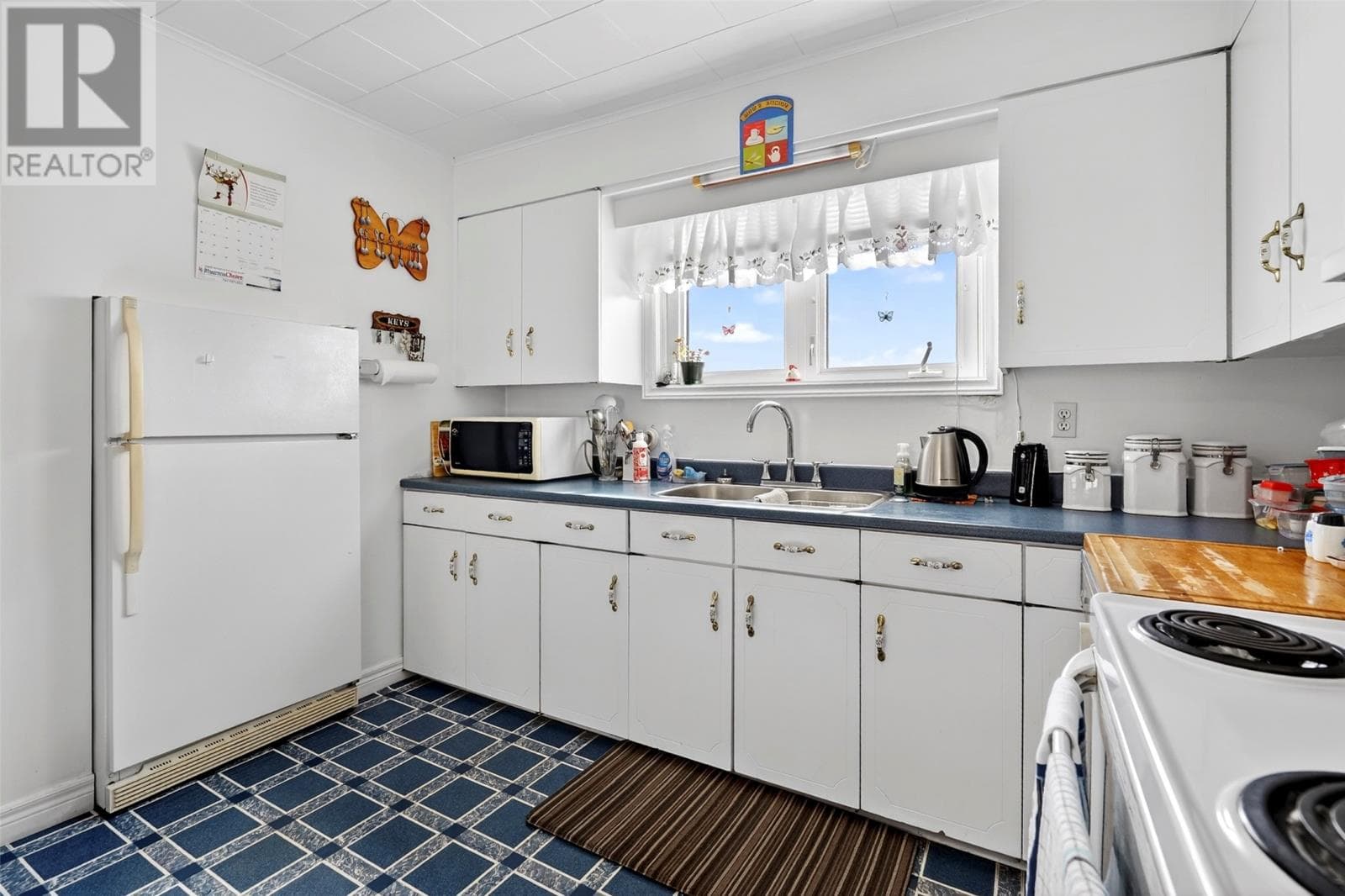 272 Bishops Cove Shore Road thumbnail 19