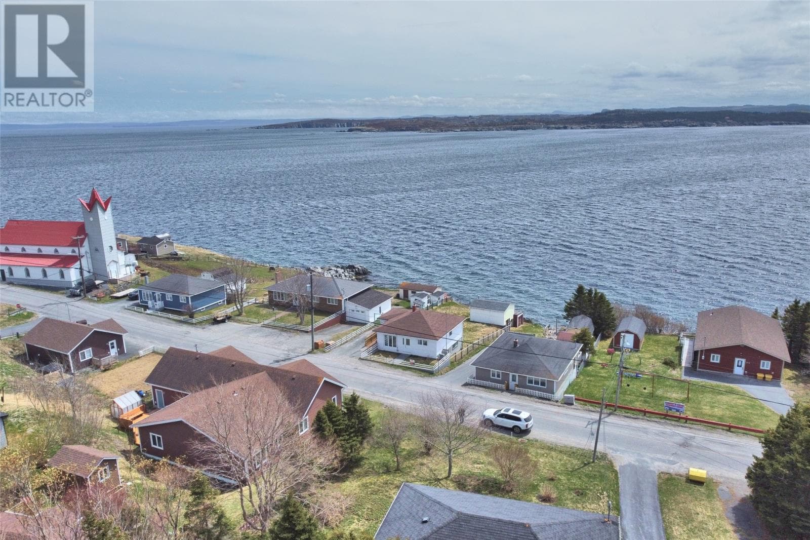 272 Bishops Cove Shore Road thumbnail 2