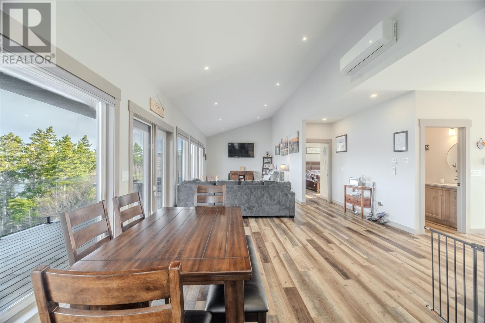 24 Marina Drive thumbnail 9