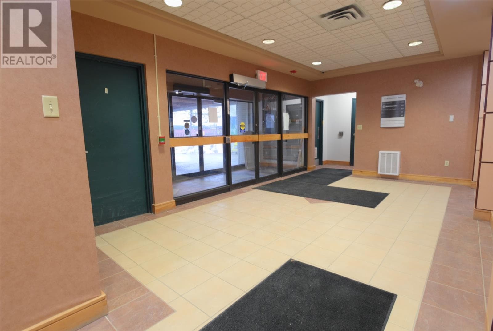 Unit 104 - 187 Kenmount Road thumbnail 5