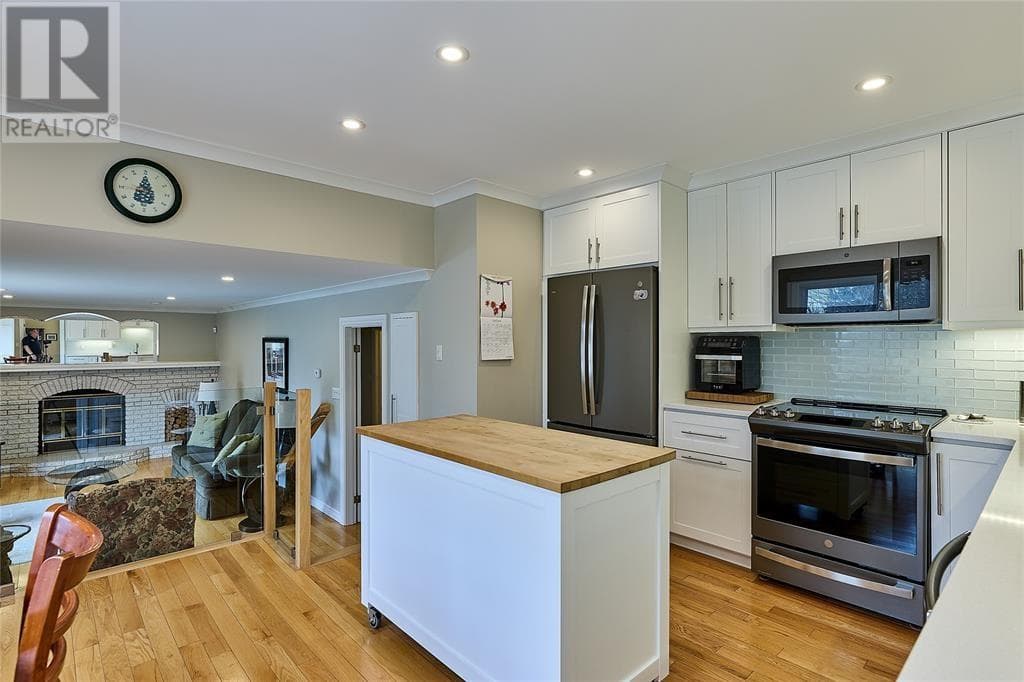 203 Thorburn Road thumbnail 11