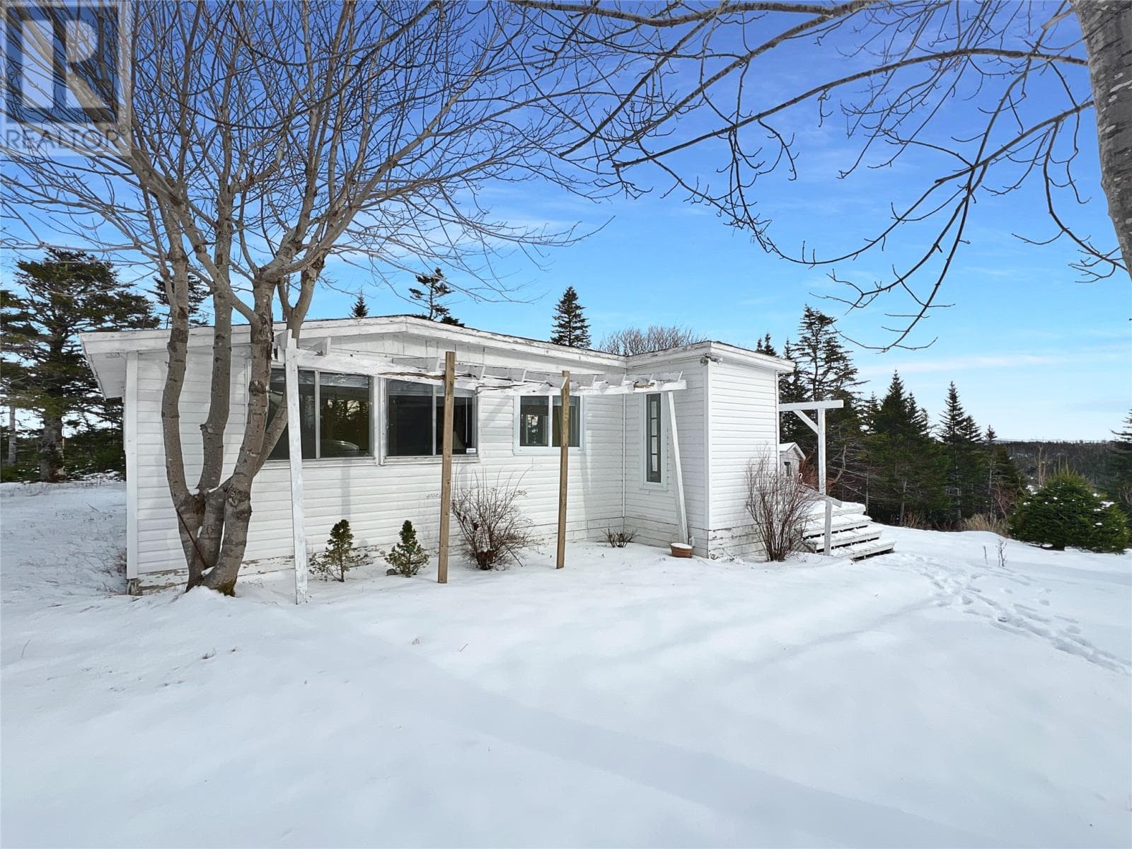 204 Vineland Road