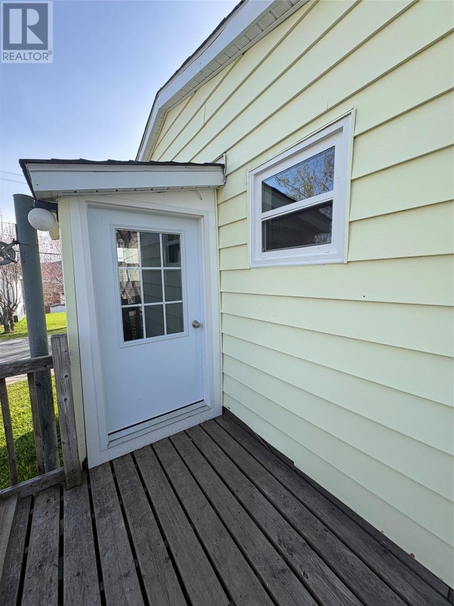 115 Premier Drive thumbnail 5