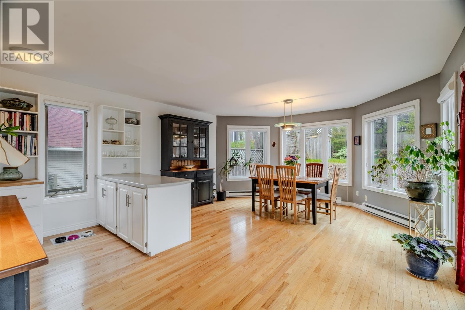 47 Empire Avenue thumbnail 19