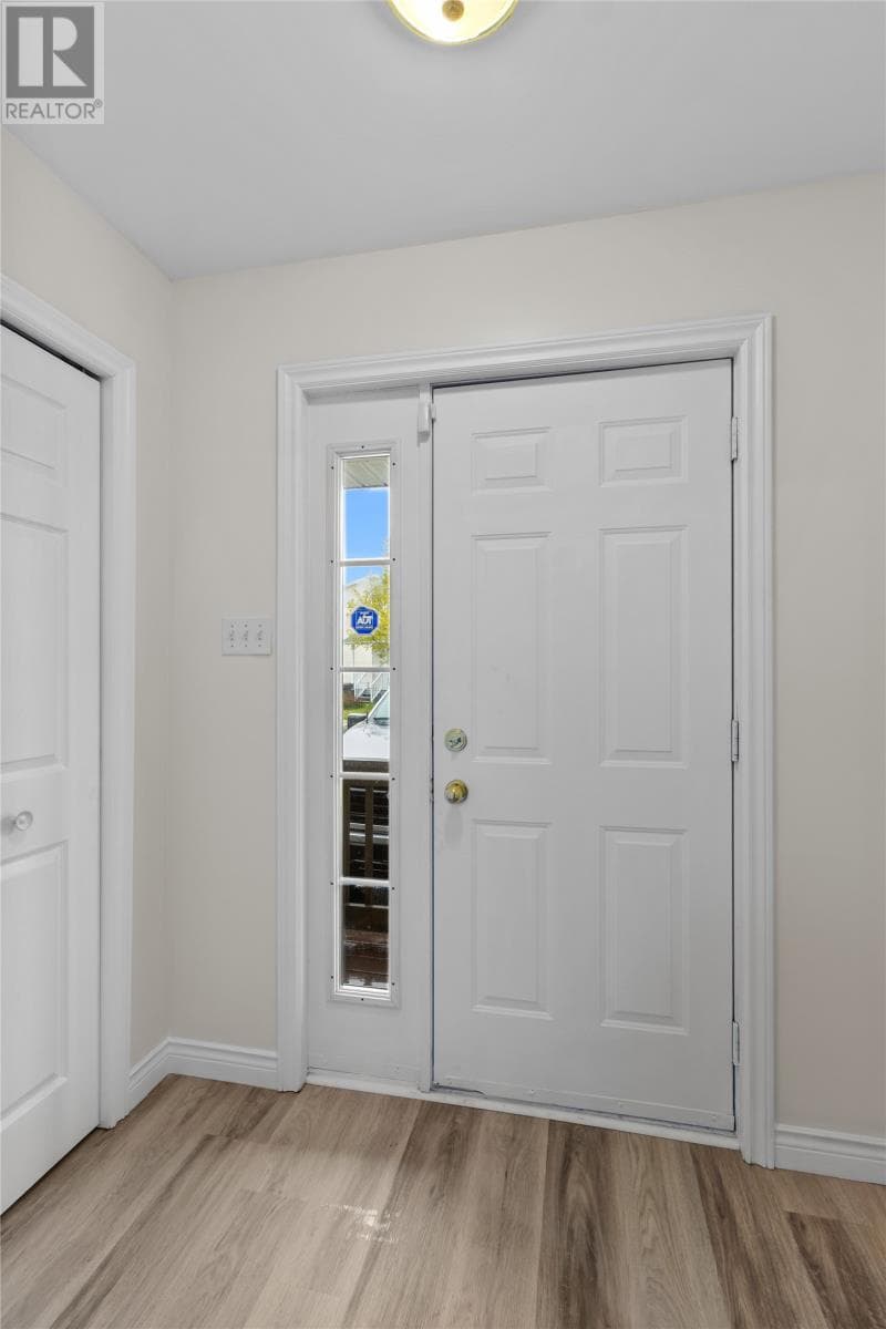 104 Moss Heather Drive thumbnail 7