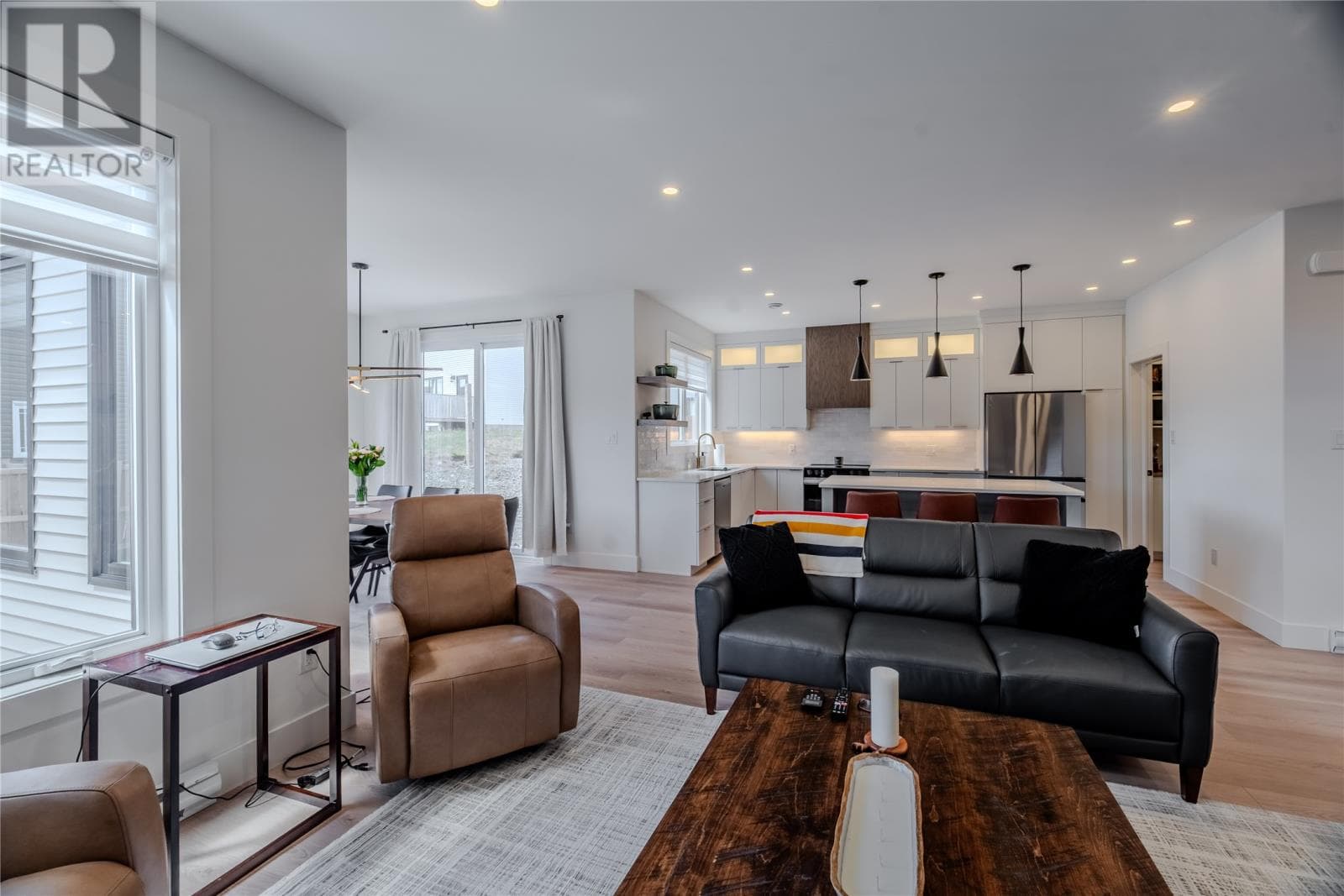 214 Cheeseman Drive thumbnail 12