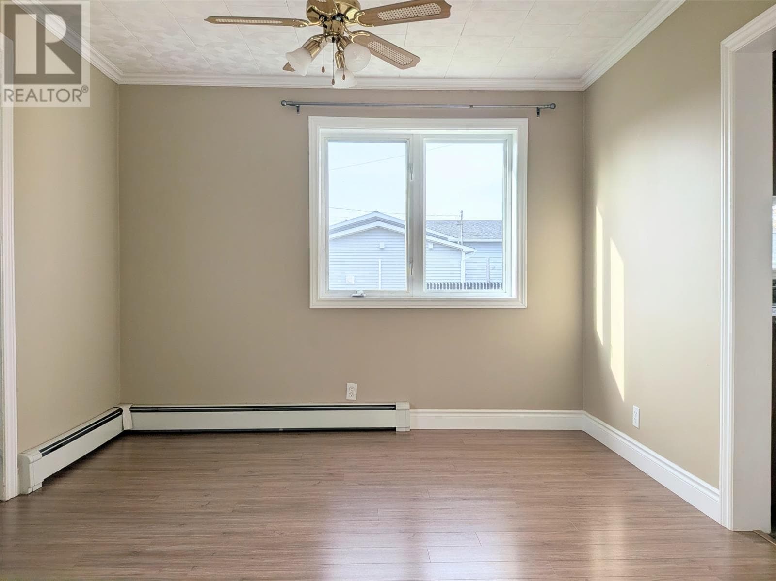 16 Hillcrest Drive thumbnail 5