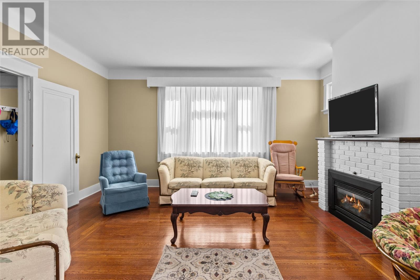 8 Glenridge Crescent thumbnail 8