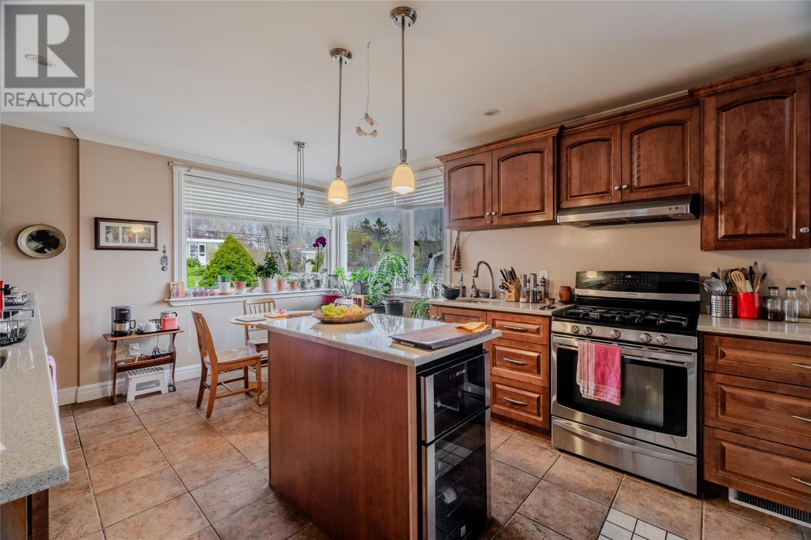 32 Cowan Avenue thumbnail 8