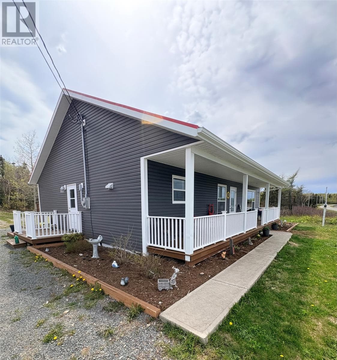 138 Birchy Point Road thumbnail 4