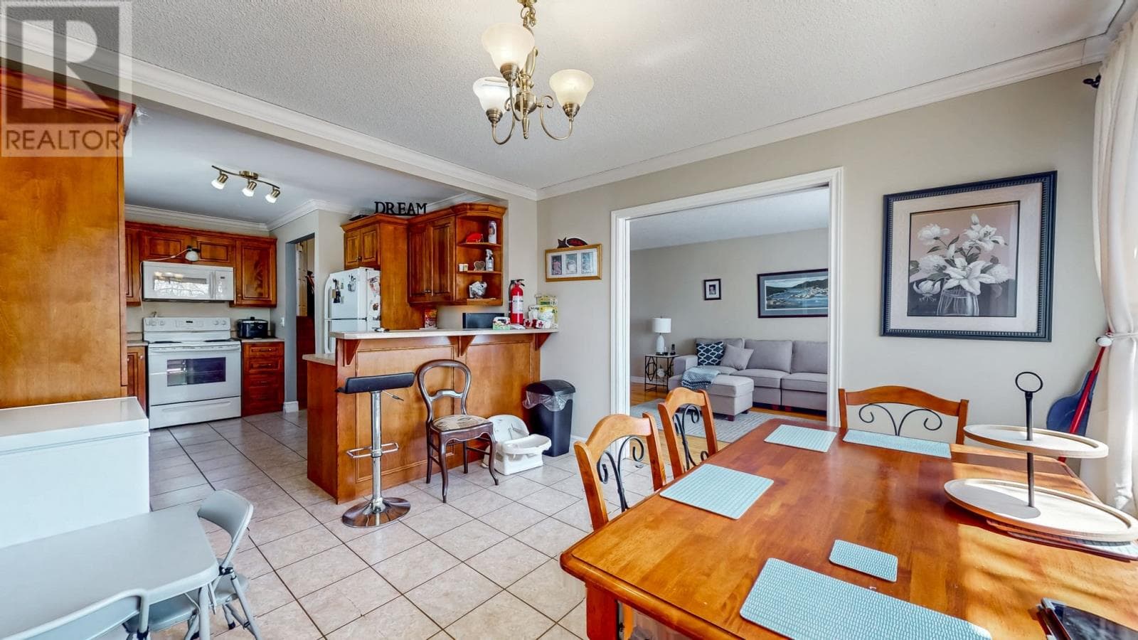 52 Canada Drive thumbnail 16