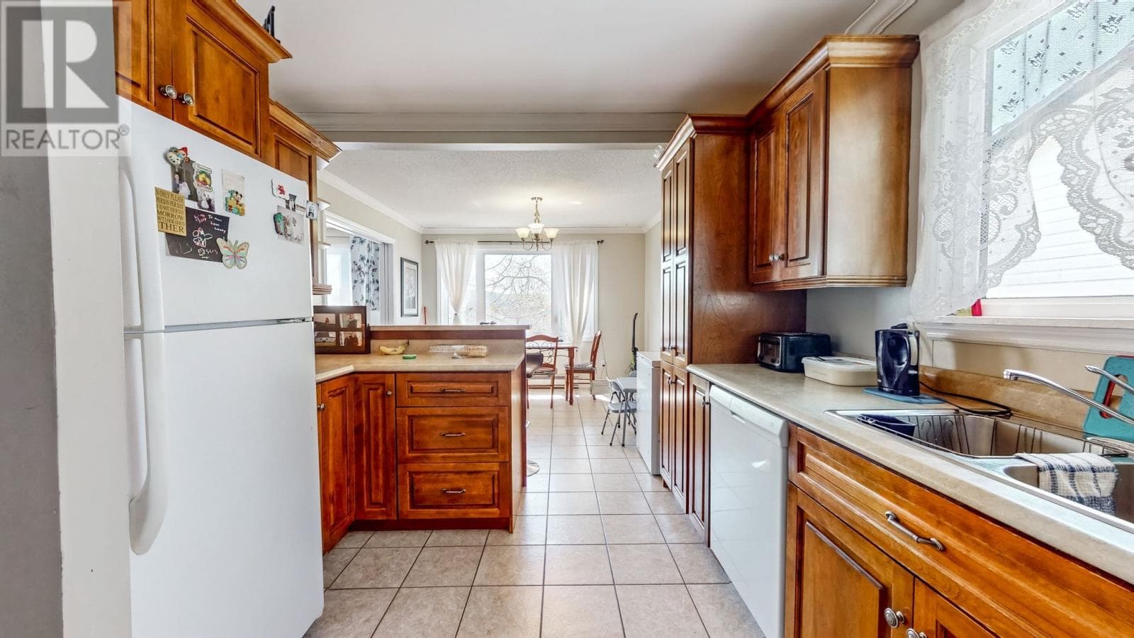 52 Canada Drive thumbnail 19