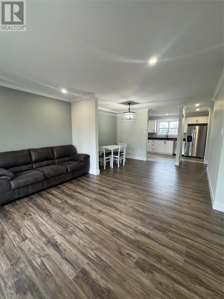 30 Hicks Place thumbnail 13