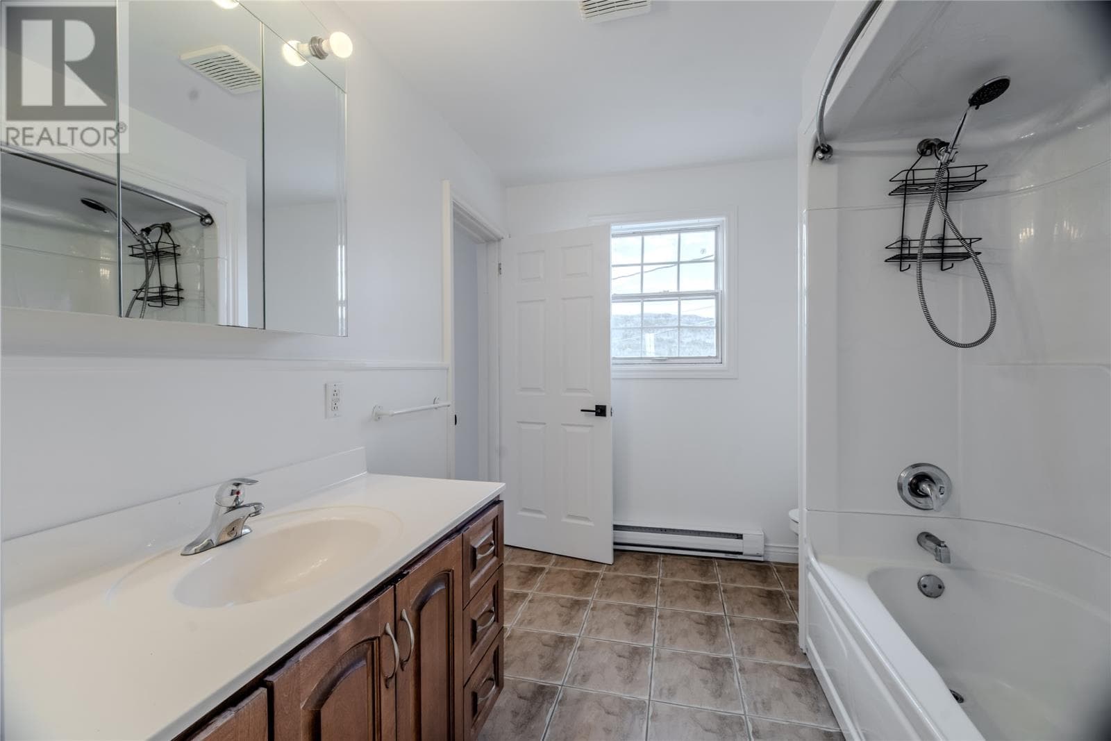 34 Cabot Drive thumbnail 18