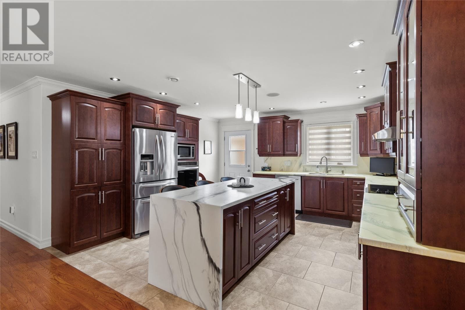 44 Coffee Creek Place thumbnail 12