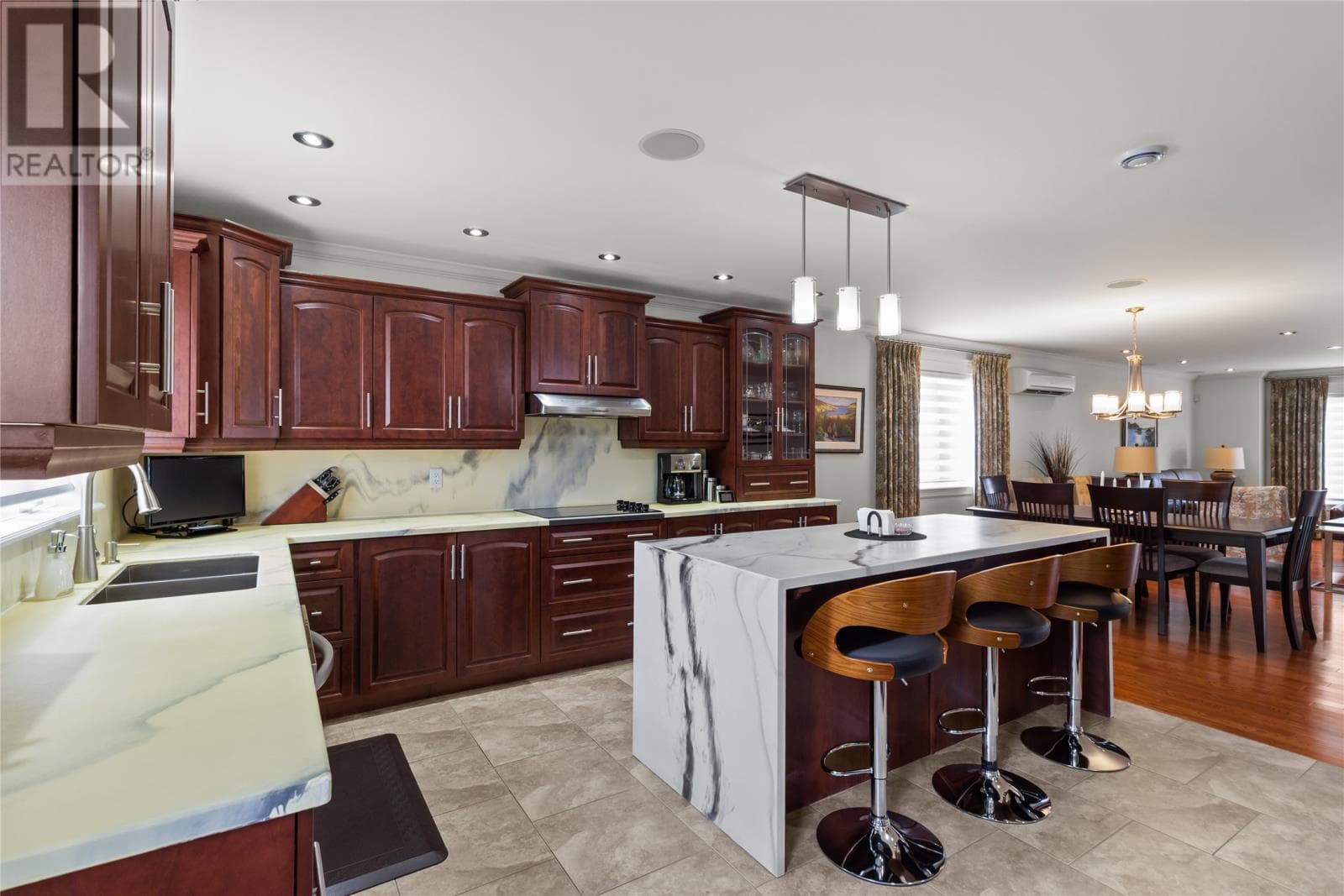 44 Coffee Creek Place thumbnail 13