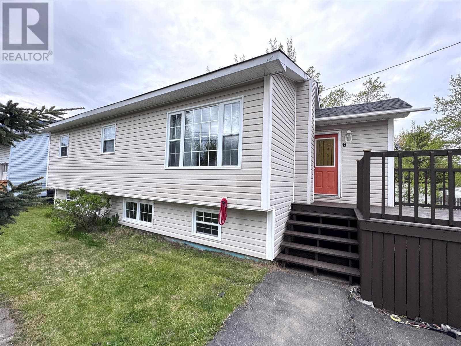 6 Ash Street