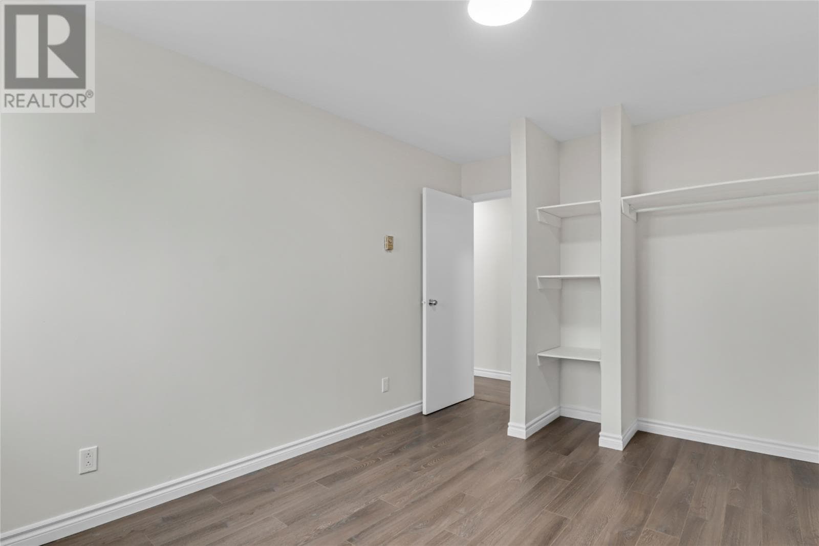 Unit 403 - 3 New Pennywell Road thumbnail 8