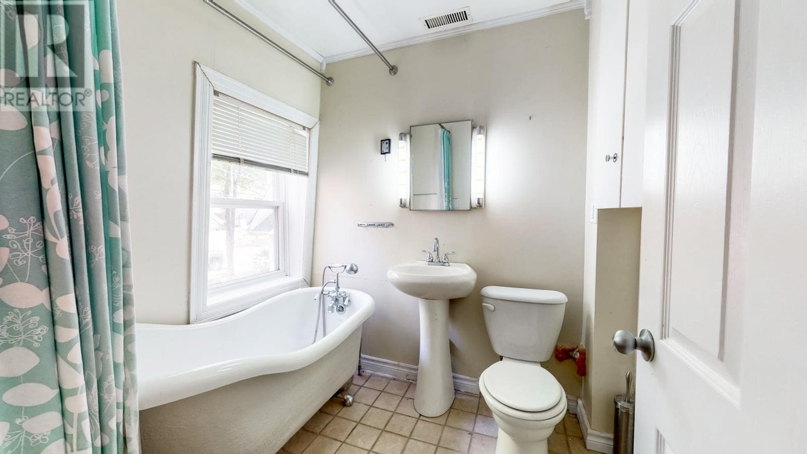 175 Topsail Road thumbnail 13