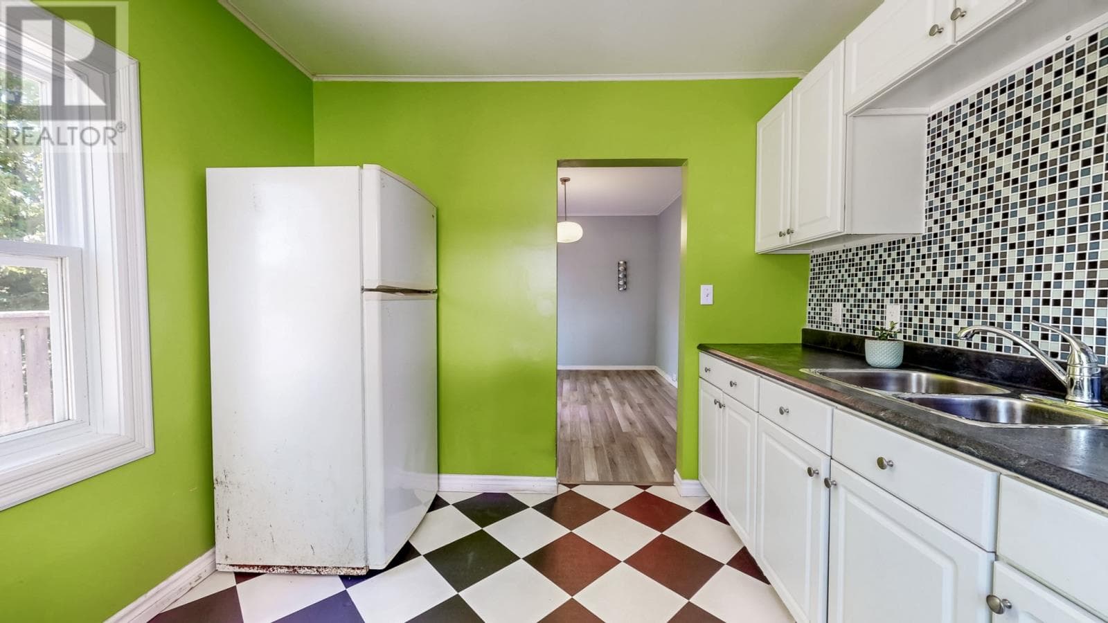 175 Topsail Road thumbnail 8