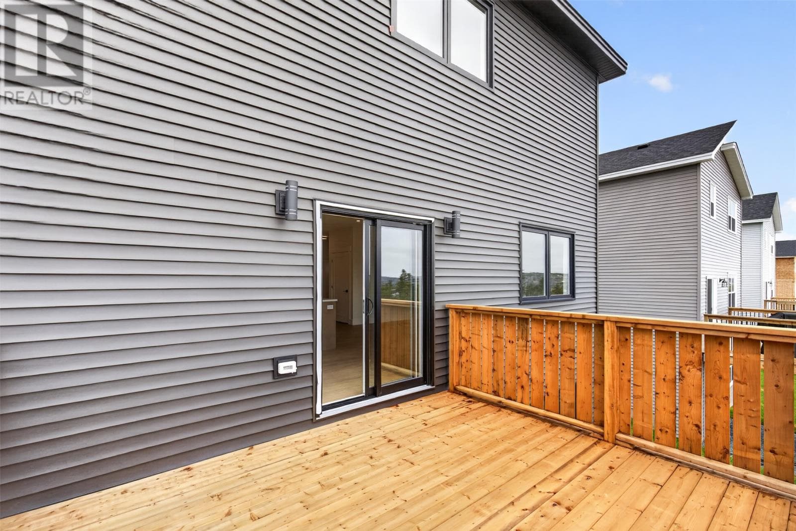 99 Trenton Drive thumbnail 18
