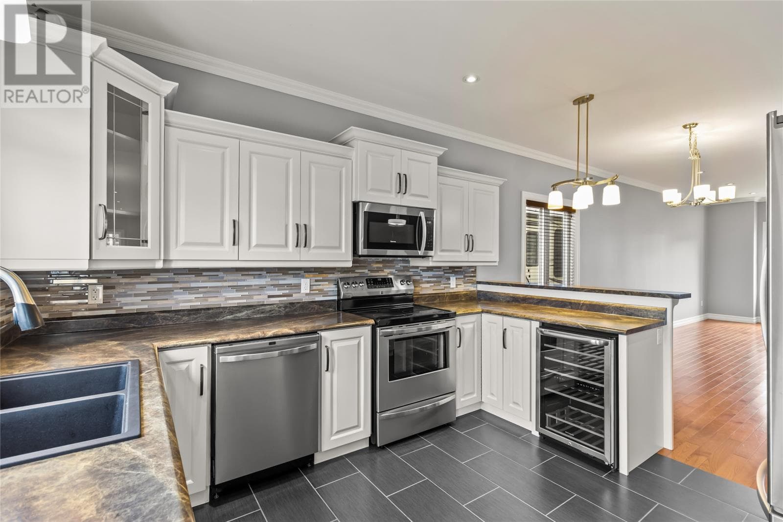 9 Sequoia Drive thumbnail 8
